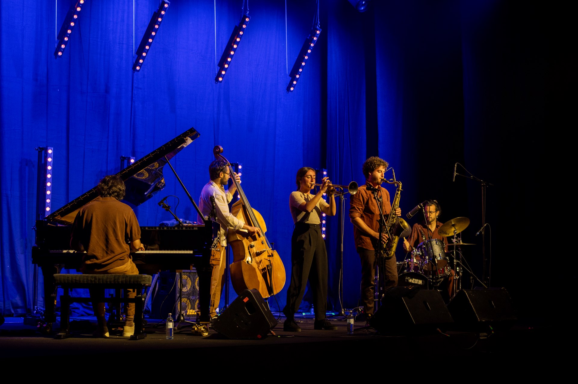 Jassbühne Lech 2023 Jazzmusiker auf der Bühne mit Instrumenten